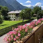 & Haus Edelweiss Bed & Breakfast Holzgau