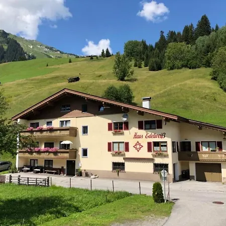& Haus Edelweiss Holzgau