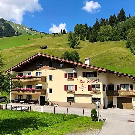 & Haus Edelweiss Отель типа 