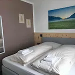 & Haus Edelweiss Отель типа 