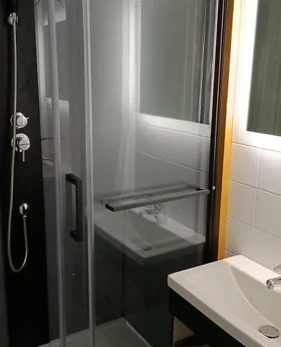 Bed & Breakfast & Haus Edelweiss 3*