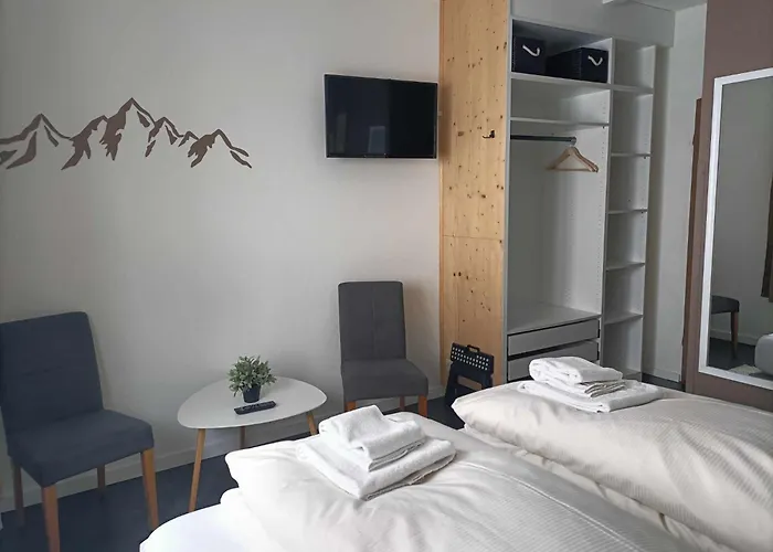 & Haus Edelweiss Bed & Breakfast